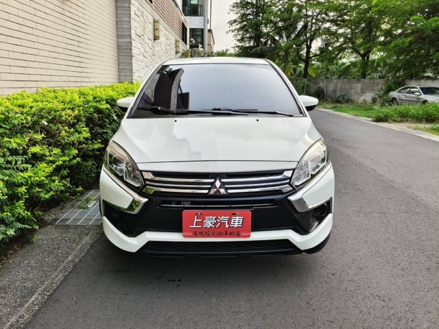 一手車、倒車顯影、恆溫空調  第5張相片