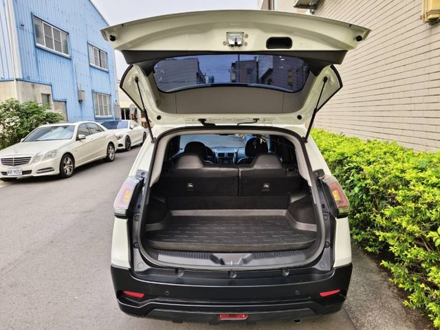 一手車、倒車顯影、恆溫空調  第10張相片