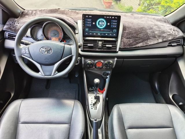 [ 僅跑五萬 ] 最頂級、 IKEY免鑰匙、安卓機、倒車顯影、行車紀錄器、方向盤音控  第7張相片