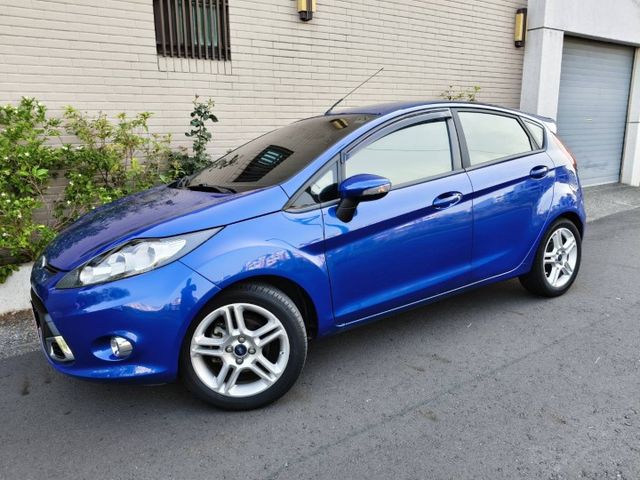 【5門運動S版】僅跑7萬、方向盤音控、ISOFIX ✓ 里程保證 ✓ 實車實價  第2張相片