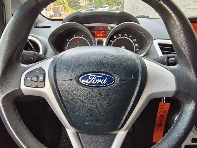 【5門運動S版】僅跑7萬、方向盤音控、ISOFIX ✓ 里程保證 ✓ 實車實價  第11張相片