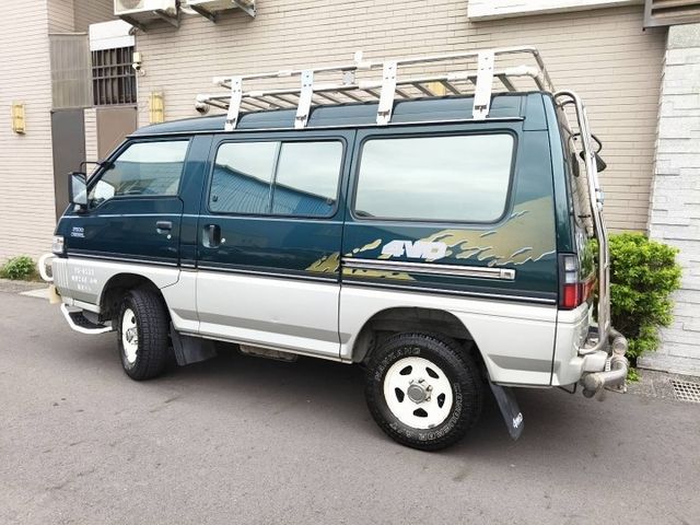 【自排】4WD 全車原漆原鈑 一手車  第3張相片