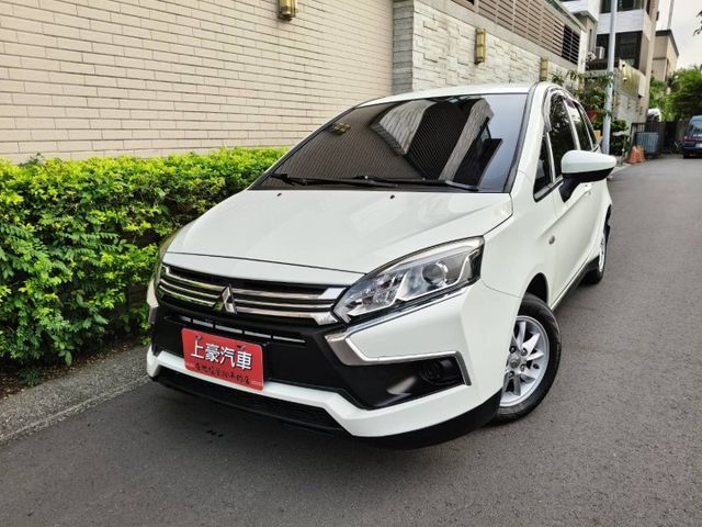 全車原鈑件【YES認證】一手車、倒車顯影、恆溫空調  第1張相片