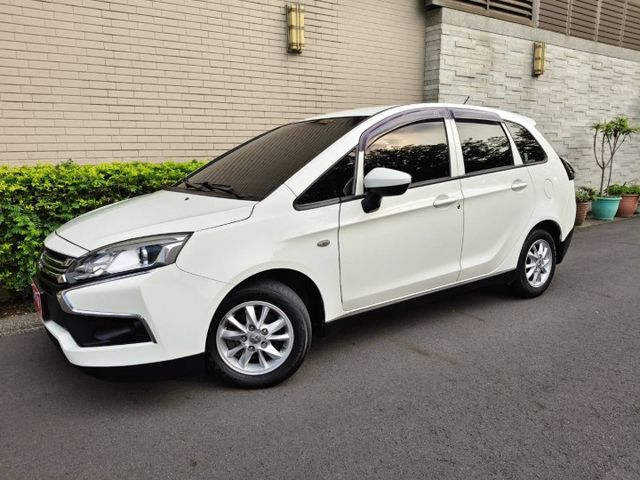 全車原鈑件【YES認證】一手車、倒車顯影、恆溫空調  第2張相片