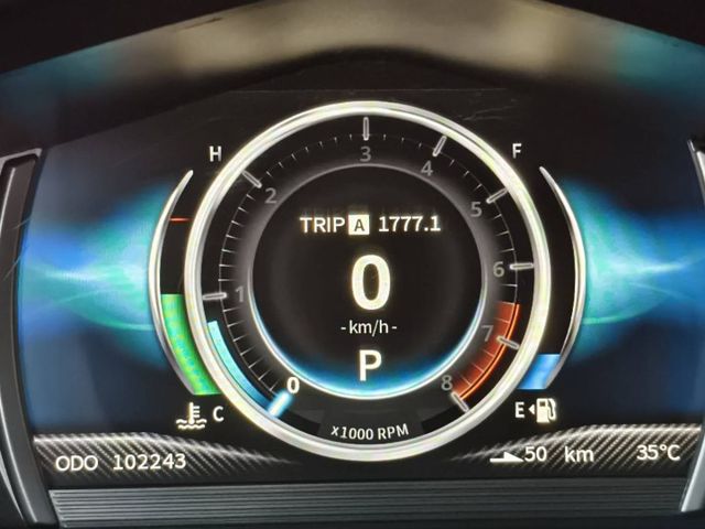 定速 / 免抬頭顯示器 / 倒車顯影 / 恆溫空調  第15張相片
