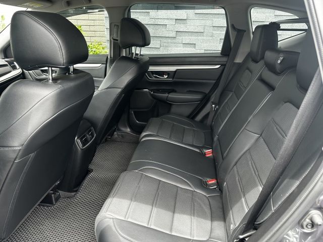 原鈑認證車carplay 環景 導航 免鑰匙 ACC主動跟車 車道偏離/維持系統  第12張相片
