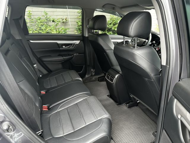 原鈑認證車carplay 環景 導航 免鑰匙 ACC主動跟車 車道偏離/維持系統  第13張相片