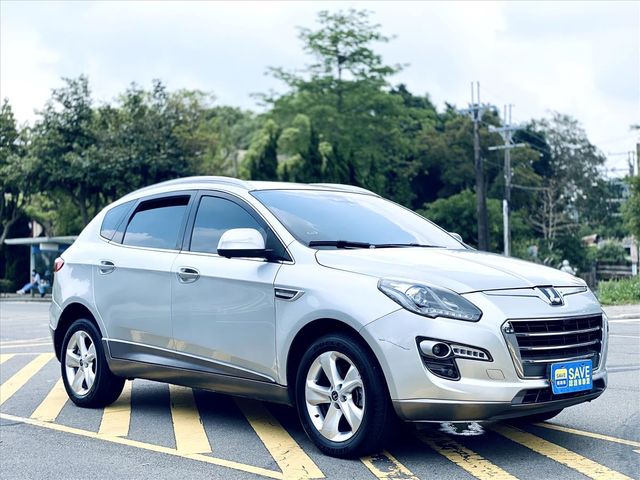最頂配四輪傳動 一手車跑少漂亮女用車  第10張相片