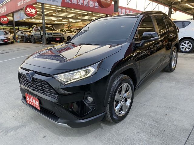 永承嚴選4WD油電混合旗艦版全景大天窗車頂架要買要快全額貸可參考  第1張相片