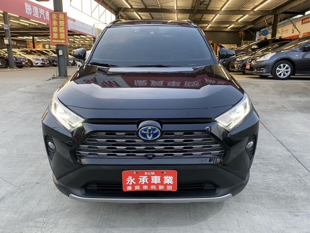 永承嚴選4WD油電混合旗艦版全景大天窗車頂架要買要快全額貸可參考  第2張相片