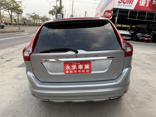 永承嚴選經典名車瑞典坦克豪華休旅車全車原鈑認證車全額貸可參考  第5張相片