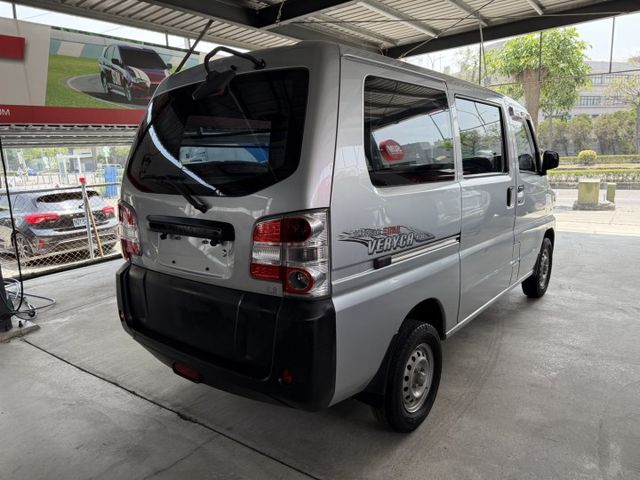 永承嚴選中華三菱載人載貨赚錢的好幫手全車原鈑認證車公里數保證全額貸可參考  第4張相片