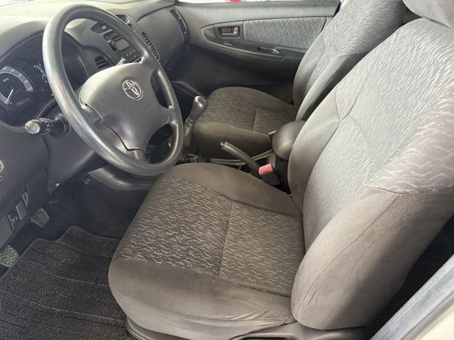 永承嚴選一手用車公里數保證全車原版件稀有手排商旅車全額貸可參考  第12張相片