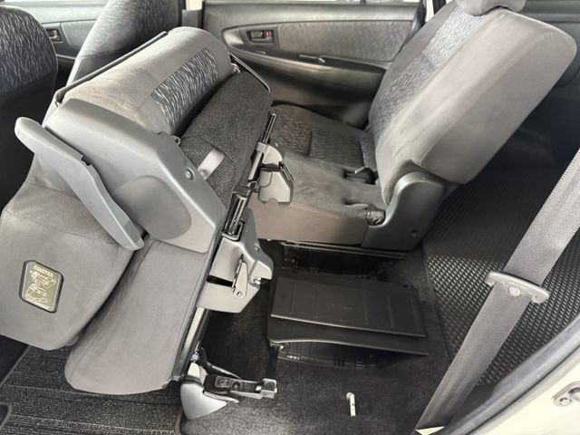 永承嚴選一手用車公里數保證全車原版件稀有手排商旅車全額貸可參考  第14張相片