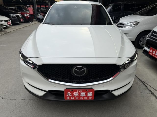 永承嚴選經典時尚黑艷鈑CX-5休旅車原鈑認證車要買要快好車不等人全額貸可參考  第2張相片