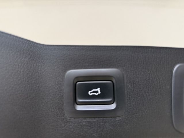 永承嚴選經典時尚黑艷鈑CX-5休旅車原鈑認證車要買要快好車不等人全額貸可參考  第19張相片