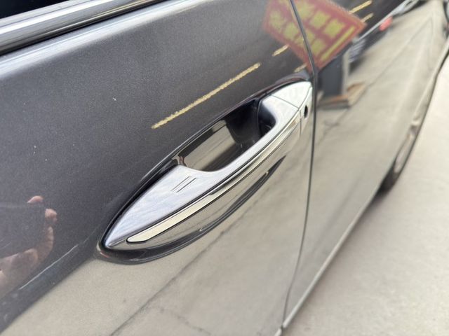 永承嚴選國民神車精裝版原鈑認證車全額貸可參考要買要快  第9張相片