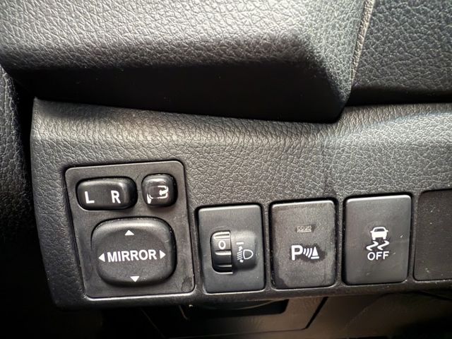 永承嚴選國民神車精裝版原鈑認證車全額貸可參考要買要快  第14張相片