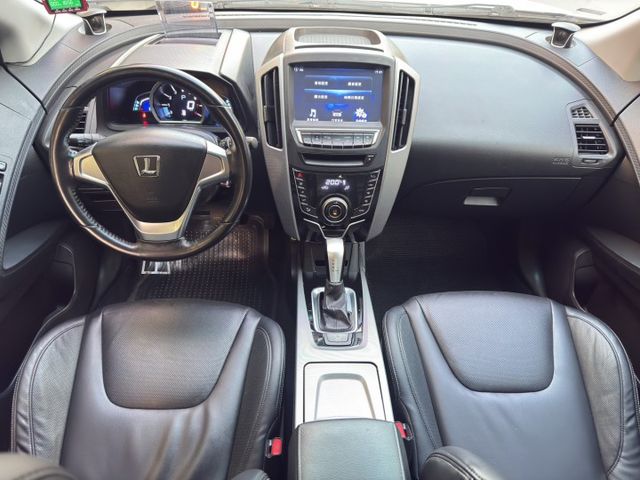 永承嚴選時尚跨界休旅車配備齊全原鈑認證車天窗版全額貸可參考  第15張相片