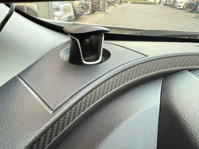 永承嚴選時尚跨界休旅車配備齊全原鈑認證車天窗版全額貸可參考  第18張相片