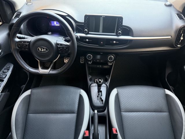 永承嚴選時尚熱門小轎車一手原鈑認證車好開省油都會通勤休閒的好幫手全額貸可參考  第12張相片