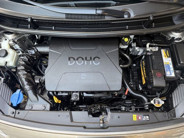 永承嚴選時尚熱門小轎車一手原鈑認證車好開省油都會通勤休閒的好幫手全額貸可參考  第20張相片