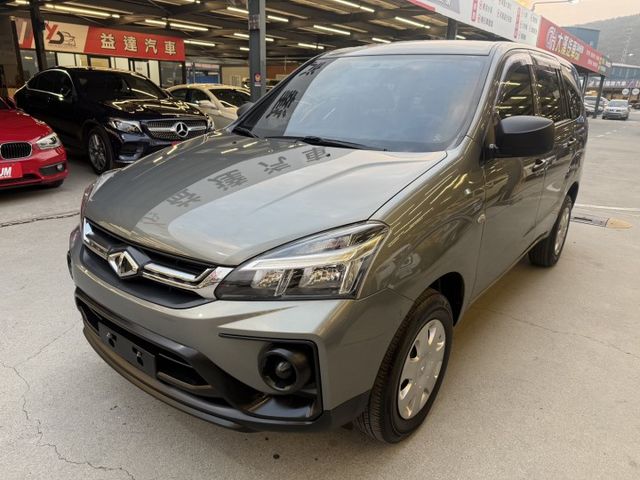 永承嚴選中華商旅冠軍車空間大好運用休閒載物載人的好幫手全額貸可參考  第1張相片