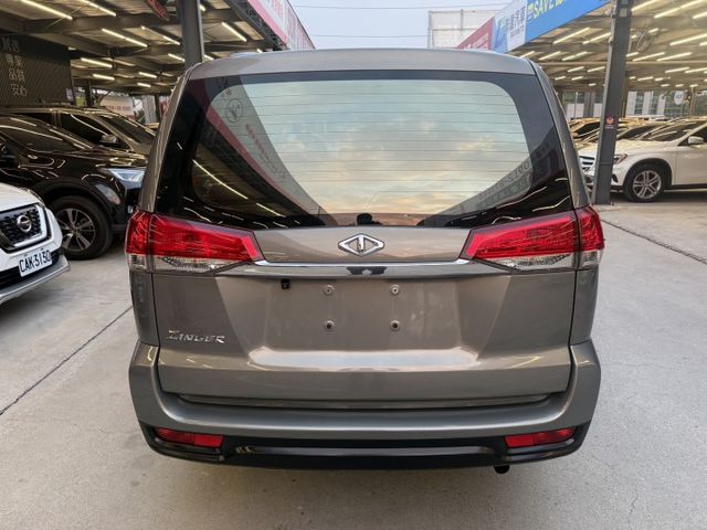 永承嚴選中華商旅冠軍車空間大好運用休閒載物載人的好幫手全額貸可參考  第5張相片