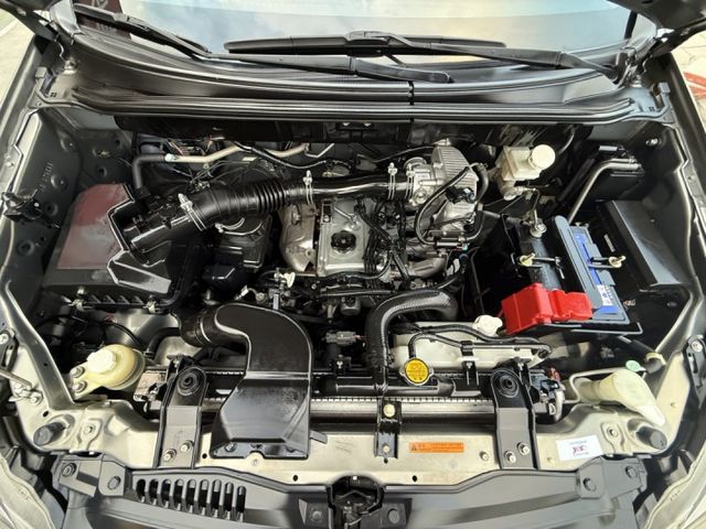 永承嚴選中華商旅冠軍車空間大好運用休閒載物載人的好幫手全額貸可參考  第19張相片