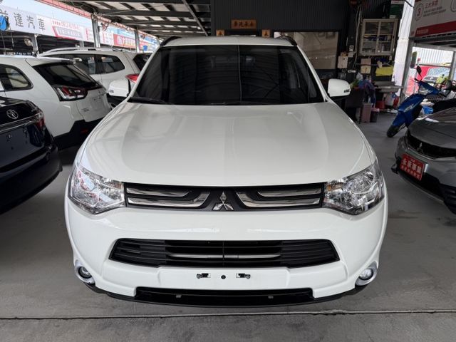 永承嚴選三菱熱門休旅車超大空間舒適好開露營休閒4WD是你上山下海的好幫手可全額貸  第2張相片