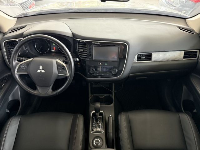 永承嚴選三菱熱門休旅車超大空間舒適好開露營休閒4WD是你上山下海的好幫手可全額貸  第12張相片