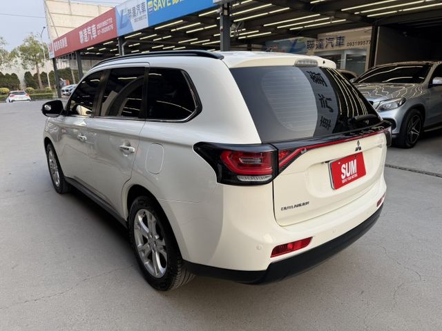 永承嚴選氣派超大空間5+2人座ACC跟車系統跑少贈送全新安卓機原鈑認證車可全額貸  第6張相片