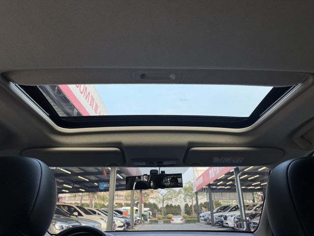 永承嚴選氣派超大空間5+2人座ACC跟車系統跑少贈送全新安卓機原鈑認證車可全額貸  第10張相片