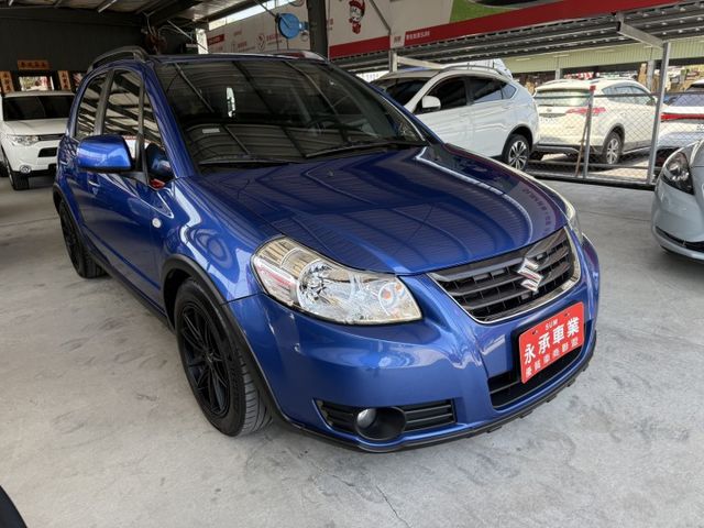 永承嚴選鈴木經典熱門轎旅車跑少原鈑件好開車況非常漂亮全額貸可參考要買要快  第3張相片