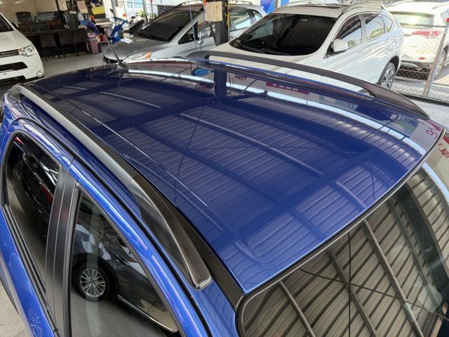 永承嚴選鈴木經典熱門轎旅車跑少原鈑件好開車況非常漂亮全額貸可參考要買要快  第9張相片