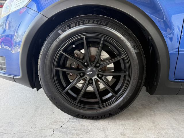 永承嚴選鈴木經典熱門轎旅車跑少原鈑件好開車況非常漂亮全額貸可參考要買要快  第10張相片