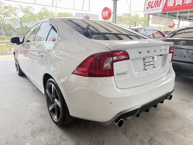 永承嚴選S60渦輪增壓原廠R-DESIGN旗艦版空力套件原鈑認證車全額貸可參考  第4張相片