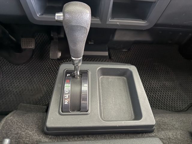 永承嚴選自排商用載人載物不二車選僅跑約4.3萬公里全車原鈑件要買要快全額貸可參考  第15張相片