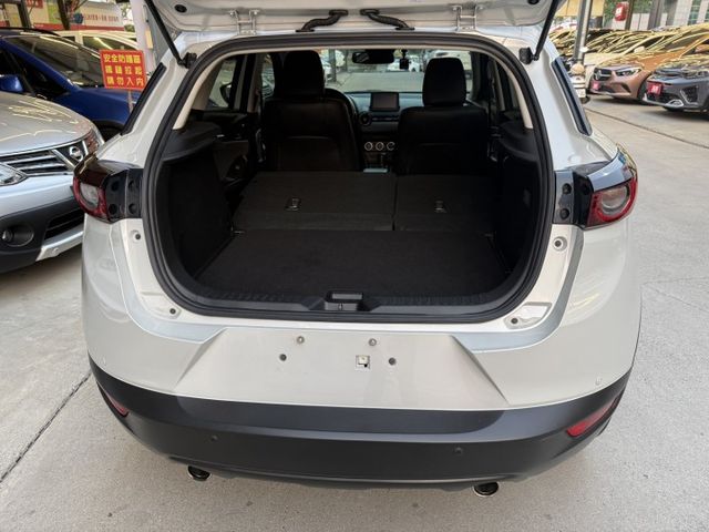 永承嚴選時尚轎旅車抬頭ACC跟車盲點車輛偏移系統配備齊全原鈑件全額貸可參考  第7張相片