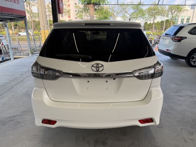 永承嚴選國民神車7人座空間大好運用頂級尊爵版原鈑認證車美況佳要買要快全額貸可參考  第5張相片