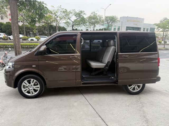 永承嚴選熱門8人座雙開中門柴油雙渦輪引擎180匹馬力Yes認證車全額貸可參考  第10張相片