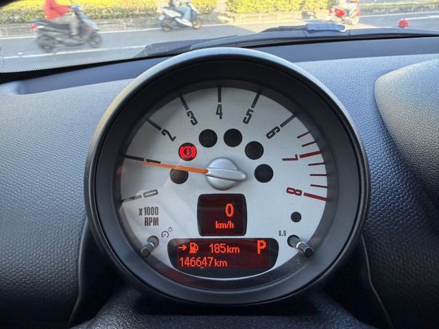 時尚都會小轎旅一手用車全原鈑件Yes認證車休閒通勤的好幫手車美況佳可全額貸可參考  第11張相片