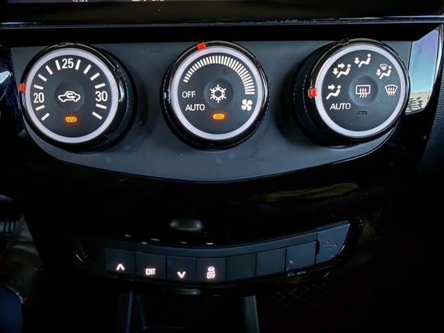 永承嚴選一手女用車原鈑認證車免鑰匙啟動電折後視鏡恆溫電動尾門影音安卓機可全額貸款  第11張相片