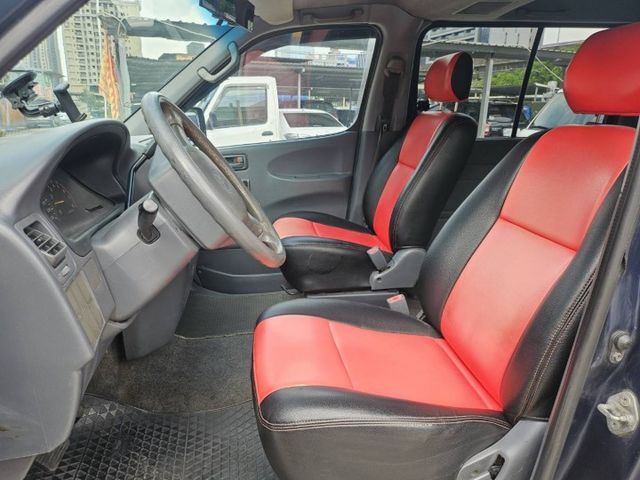 /自排廂型車/海力士/超寬敞空間/車泊首選  第7張相片