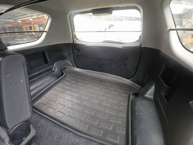 客貨兩用/自排廂型車/寬敞空間/可全額貸款  第4張相片