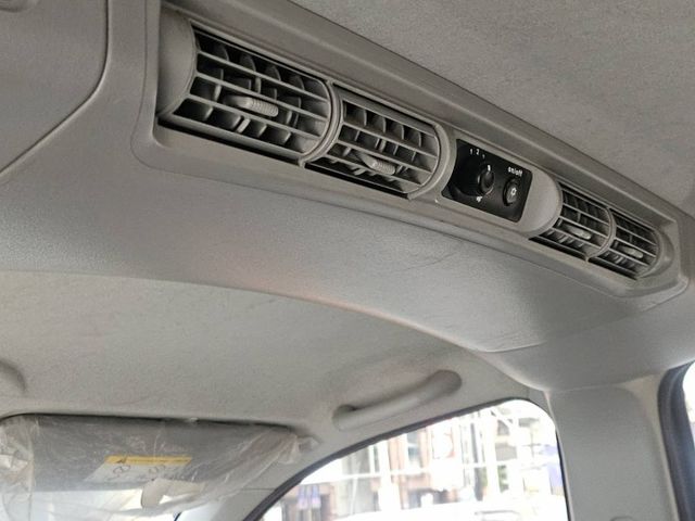 客貨兩用/自排廂型車/寬敞空間/可全額貸款  第5張相片
