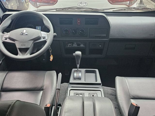 /8人座/自排!廂型車/原廠保養/原鈑件/認證車/  第12張相片