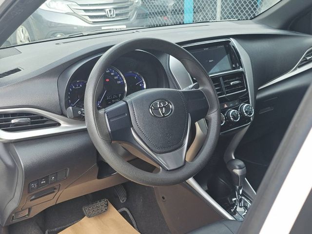 /大鴨/可全額貸款/五門掀背小車/省油都會小車  第7張相片