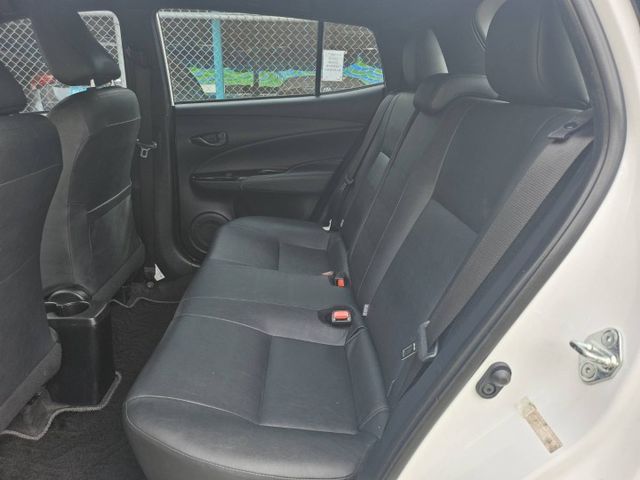/大鴨/可全額貸款/五門掀背小車/省油都會小車  第8張相片