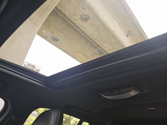 /旅行車/自動跟車/低里程/T5 R-Design運動版/黑天蓬  第5張相片